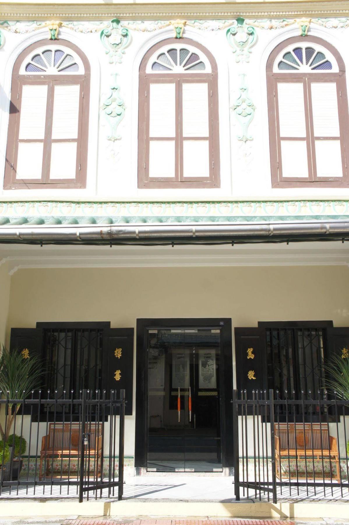 Heeren Palm Suites Malacca Exterior foto